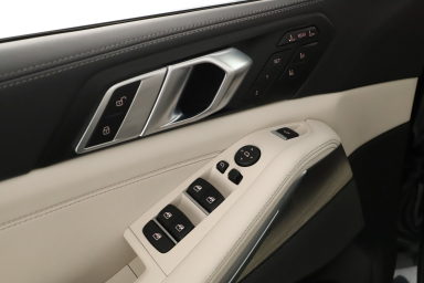 BMW X7 - 2025