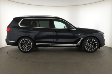 BMW X7 - 2025