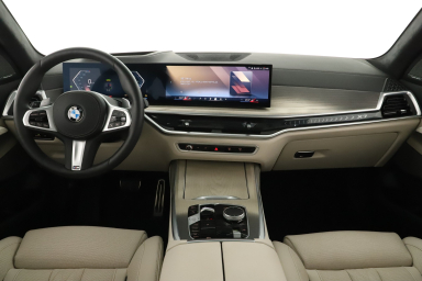 BMW X7 - 2025