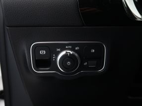 Mercedes-Benz B - 2020