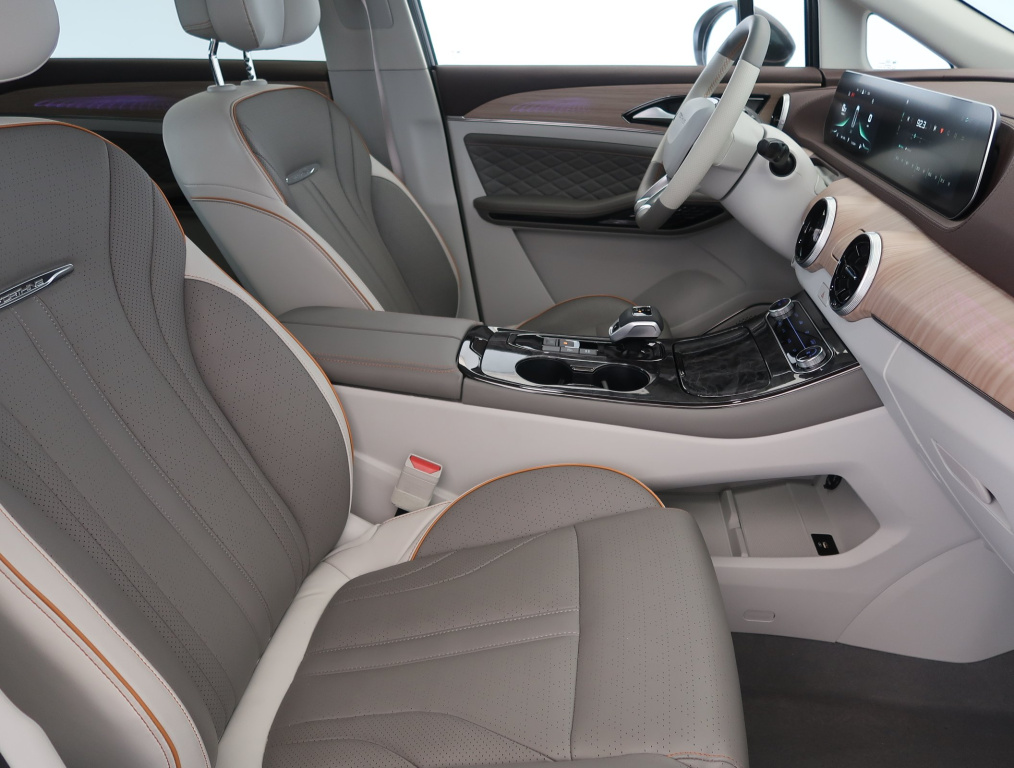 Dongfeng U-Tour