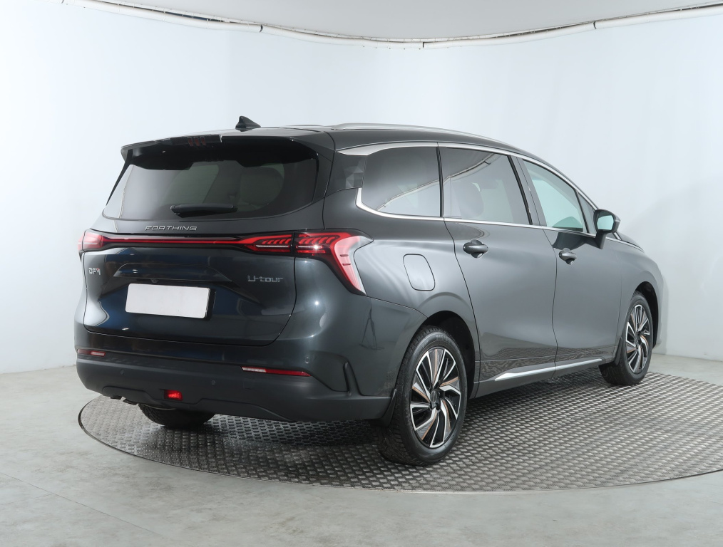 Dongfeng U-Tour