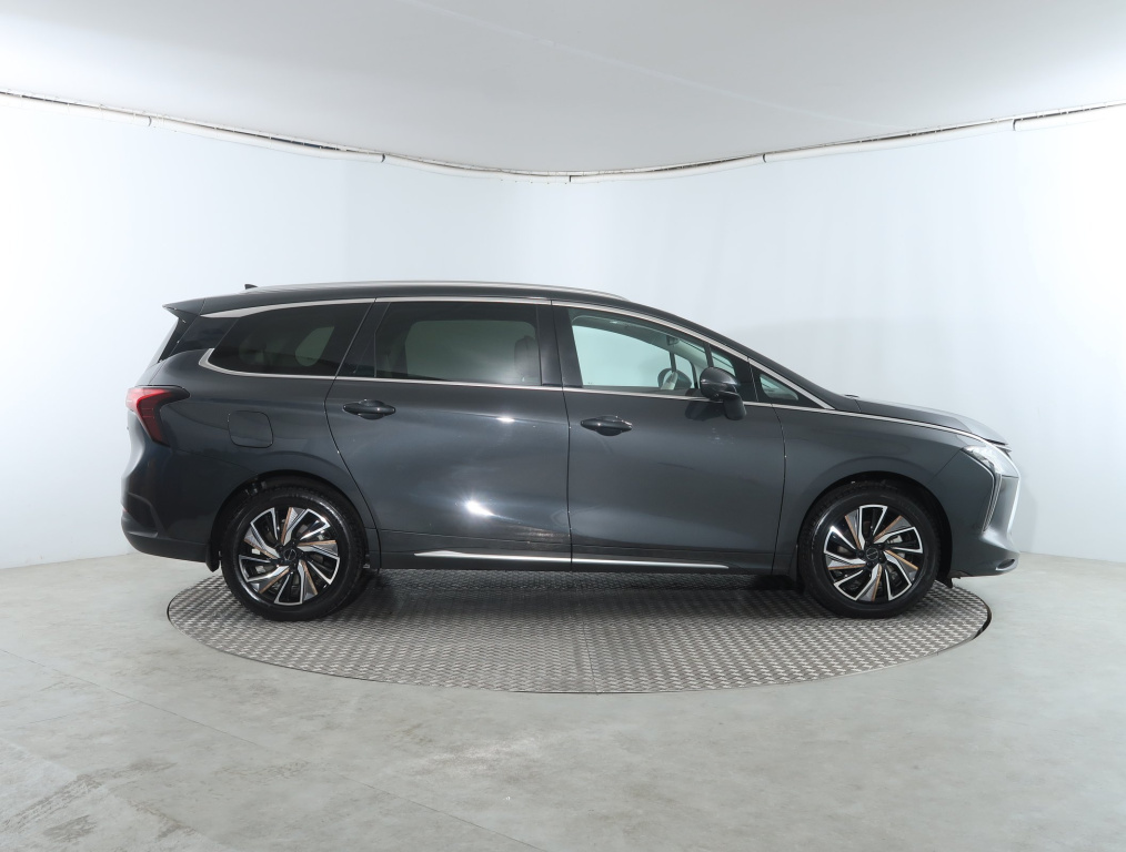 Dongfeng U-Tour