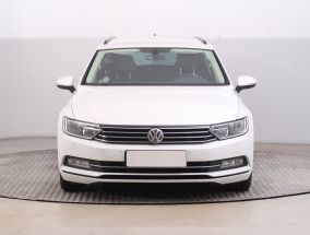 Volkswagen Passat - 2015