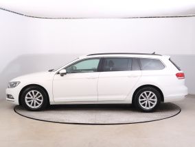 Volkswagen Passat - 2015