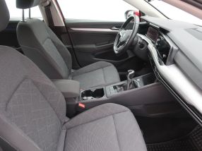 Volkswagen Golf - 2021