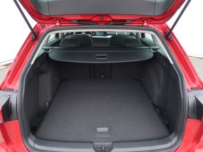 Volkswagen Golf - 2021