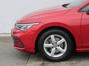 Volkswagen Golf - 2021