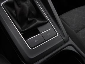 Volkswagen Golf - 2021