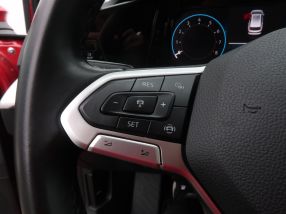 Volkswagen Golf - 2021