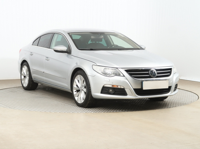 Volkswagen Passat CC 2011