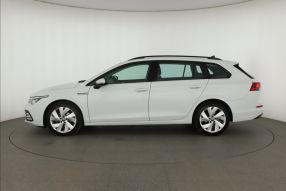 Volkswagen Golf - 2021