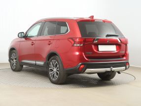 Mitsubishi Outlander - 2018