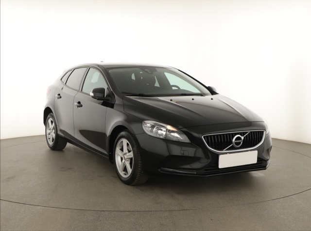 Volvo V40 2018