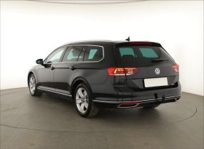 Volkswagen Passat - 2020
