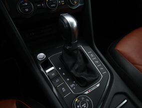 Volkswagen Tiguan - 2016