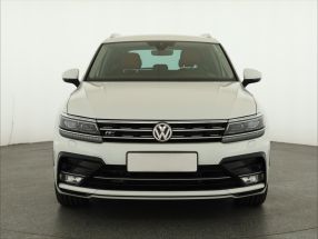 Volkswagen Tiguan - 2016