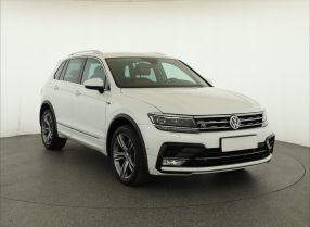 Volkswagen Tiguan - 2016