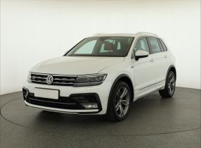 Volkswagen Tiguan - 2016