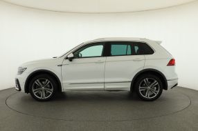 Volkswagen Tiguan - 2016