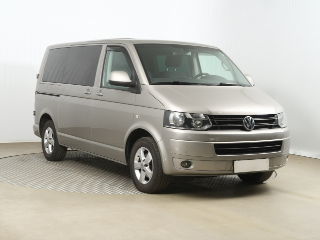Volkswagen Caravelle 2013
