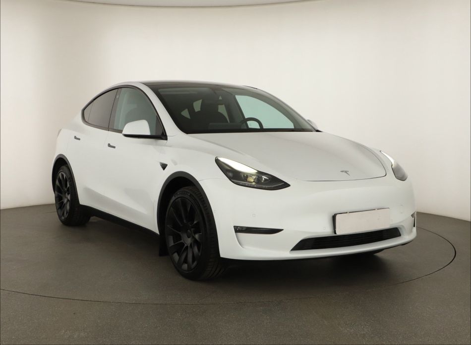 Tesla Model Y - 2022
