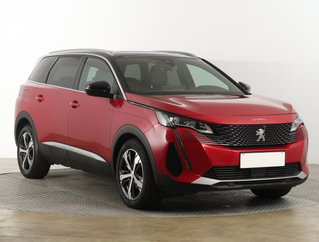 Peugeot 5008 2021