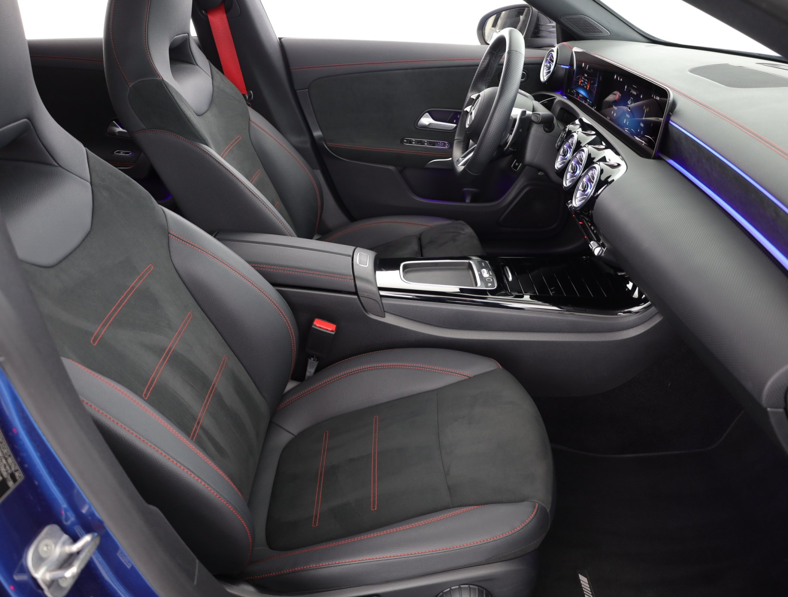 Mercedes-Benz CLA - 2025