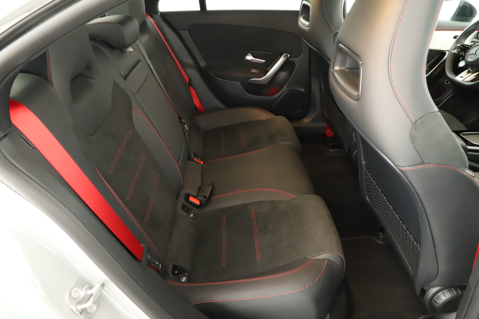 Mercedes-Benz CLA - 2025