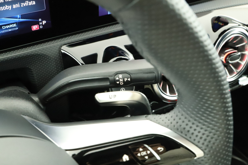 Mercedes-Benz CLA, 2025