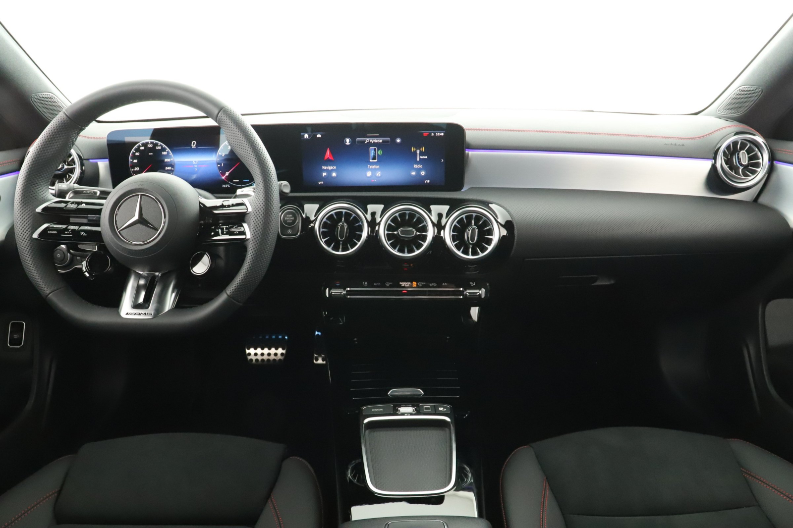 Mercedes-Benz CLA - 2025