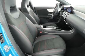 Mercedes-Benz CLA - 2025