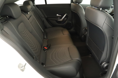 Mercedes - Benz CLA - 2025