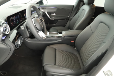 Mercedes-Benz CLA - 2025