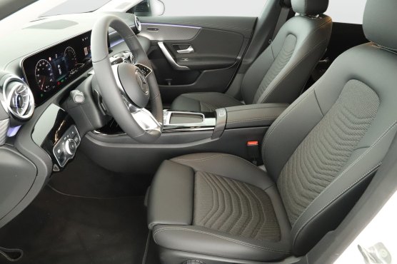 Mercedes-Benz CLA 250 e