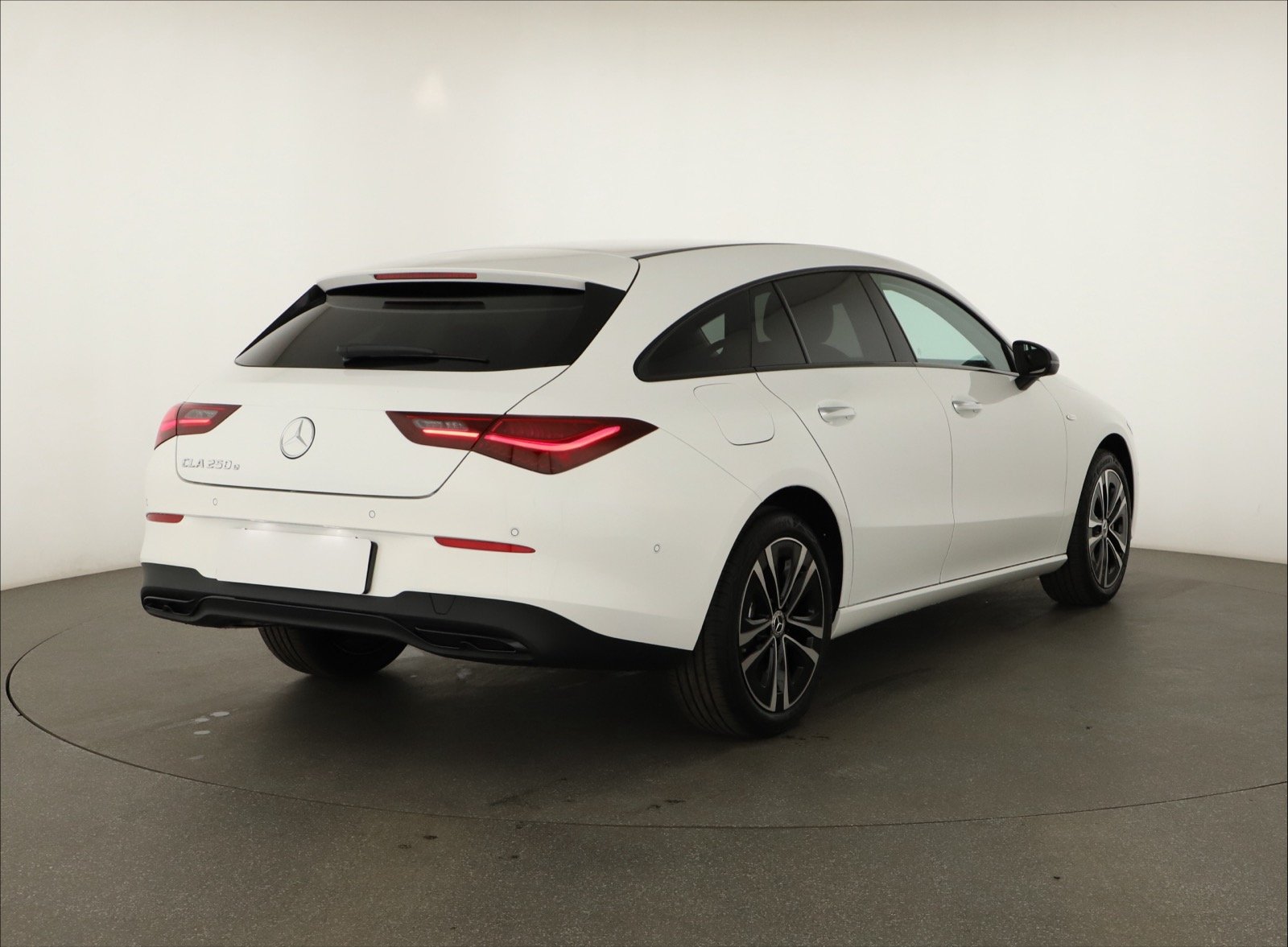 Mercedes-Benz CLA - 2025