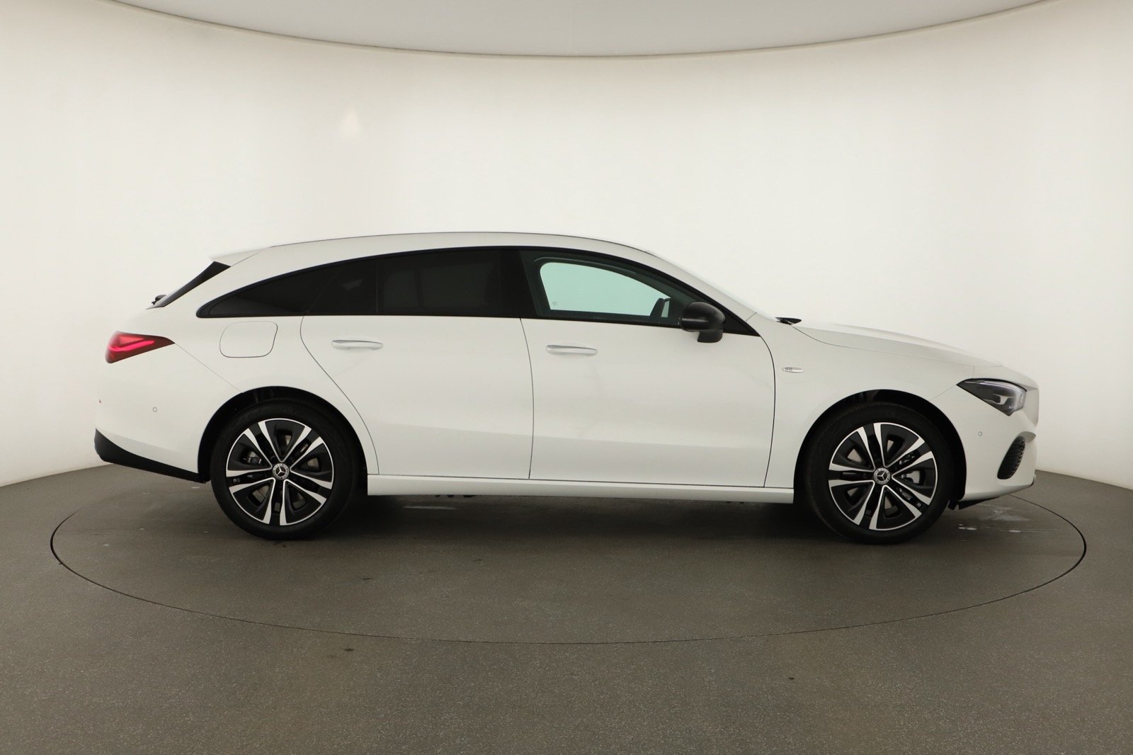 Mercedes-Benz CLA - 2025