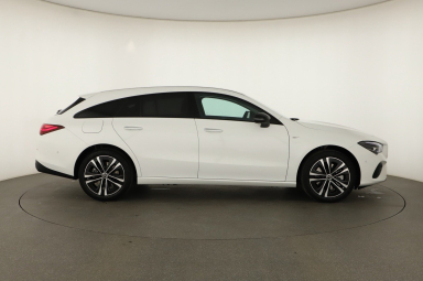 Mercedes-Benz CLA - 2025