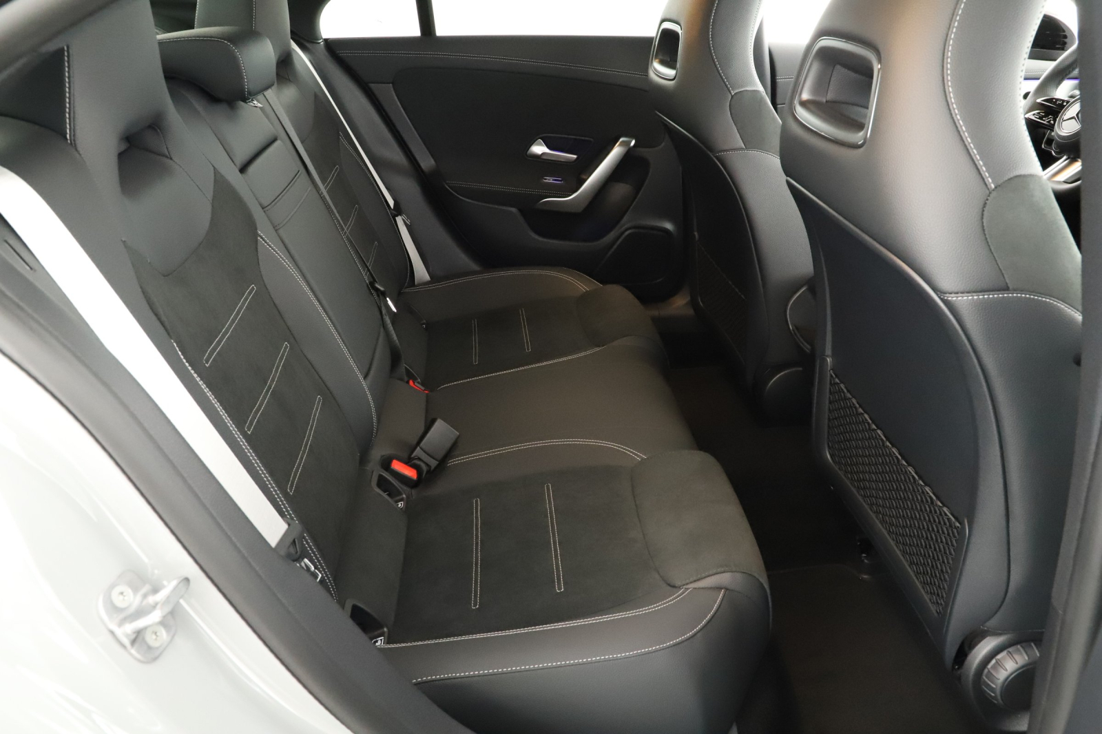 Mercedes-Benz CLA - 2025