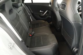 Mercedes-Benz CLA - 2025