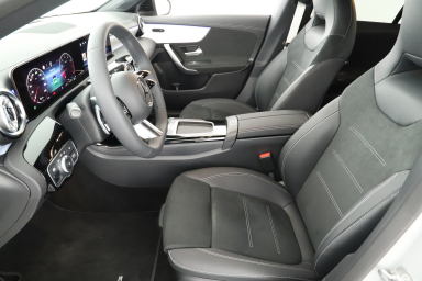 Mercedes-Benz CLA - 2025