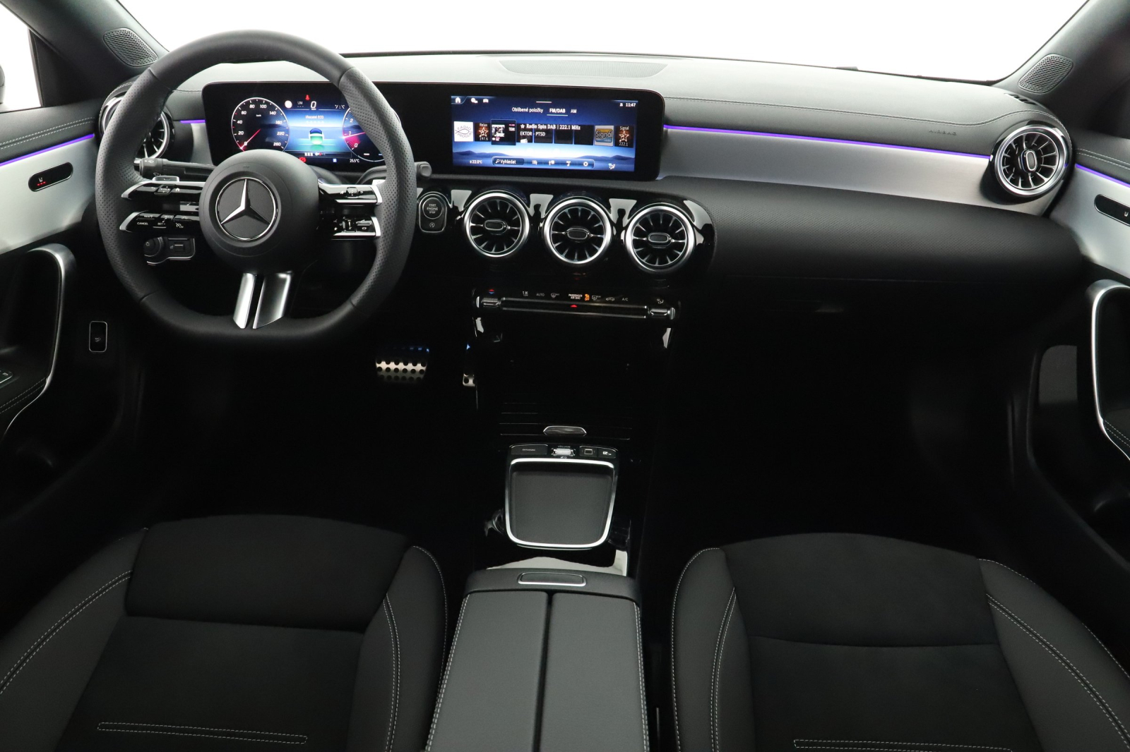 Mercedes-Benz CLA - 2025