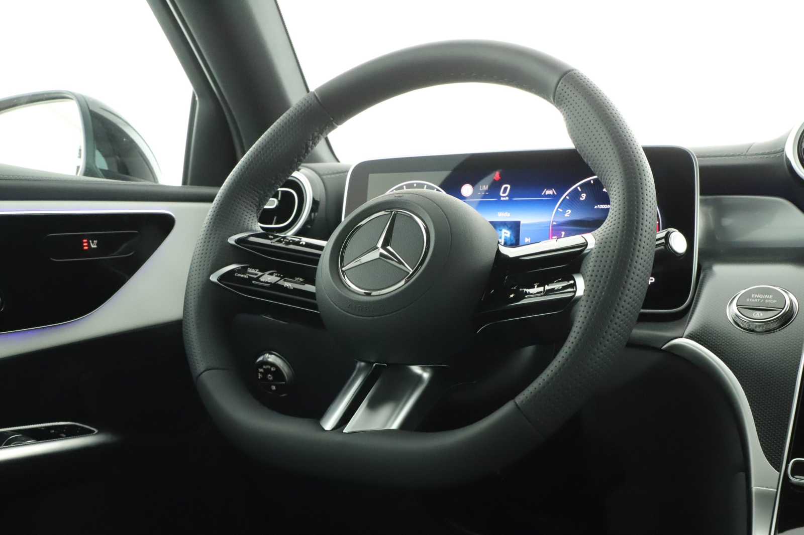 Mercedes - Benz GLC Coupe - 2025