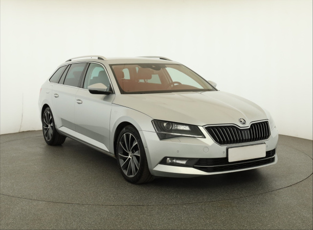 Škoda Superb 2016
