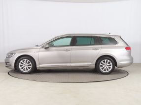 Volkswagen Passat - 2015