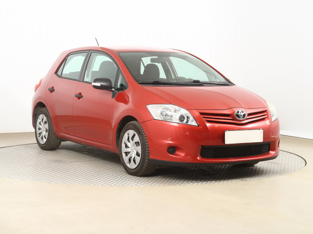 Toyota Auris 2012