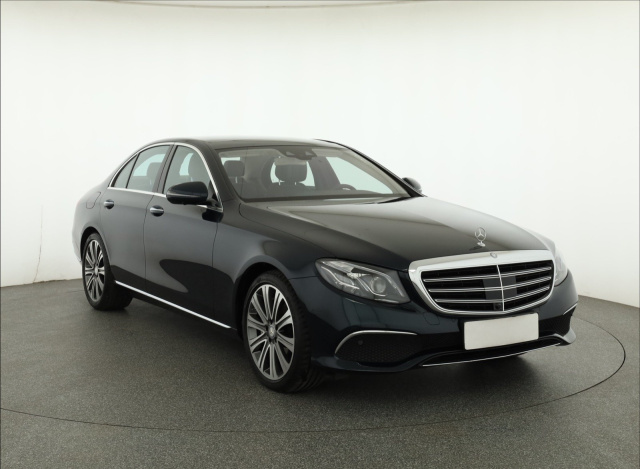 Mercedes-Benz E 2016