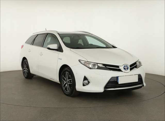 Toyota Auris 2014
