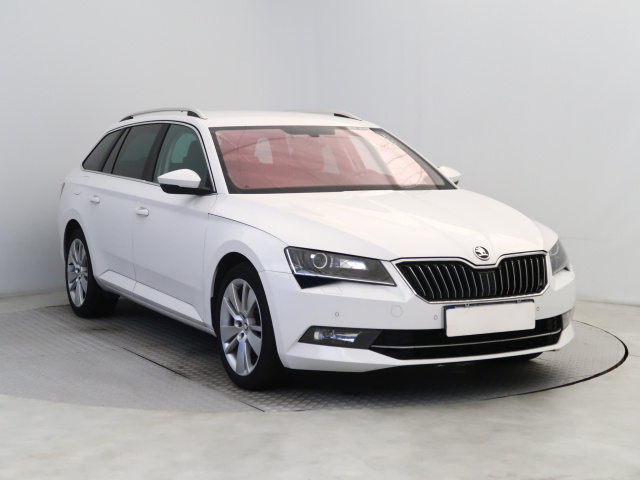Škoda Superb 2016