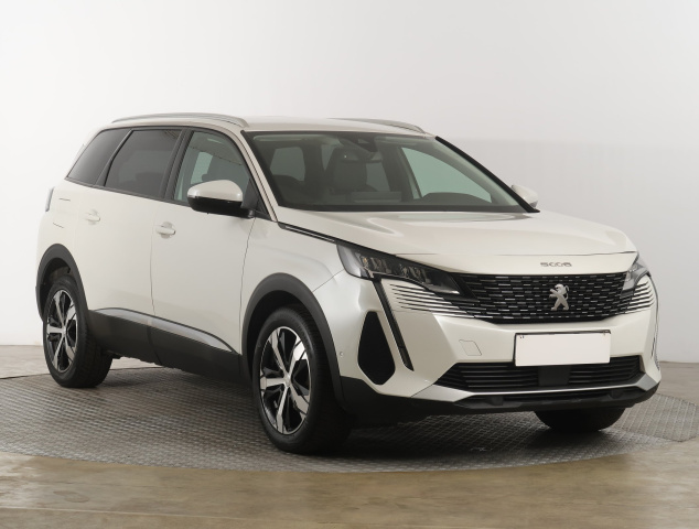 Peugeot 5008 2021